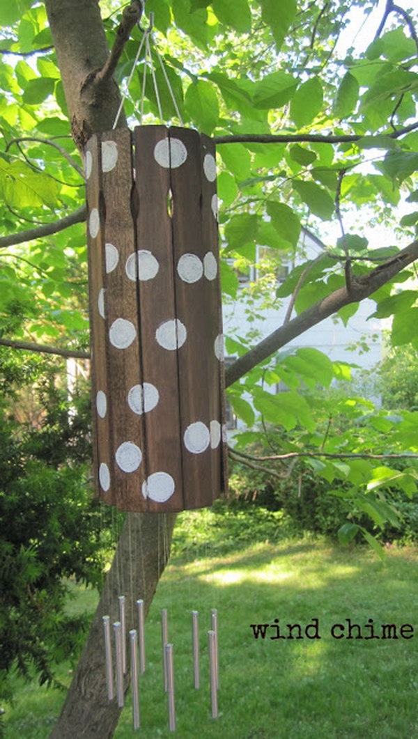 Paint Stick Wind Chime. Get the tutorial 