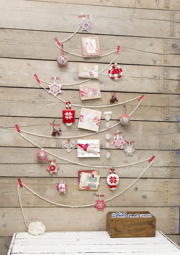 Yarn Christmas Wall Tree. 