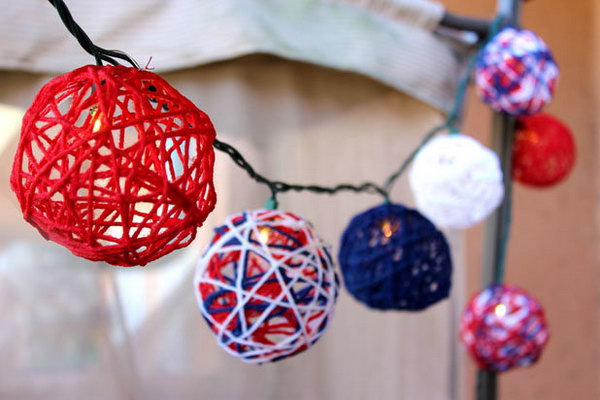Patriotic Red, White and Blue Yarn String Lights. Get the tutorial 