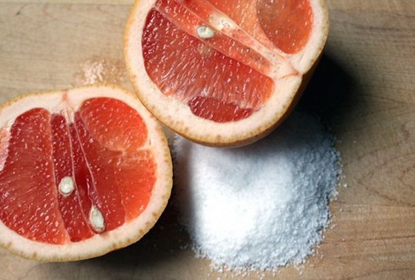 Grapefruit and Salt Tub Cleaner. See the instructions 