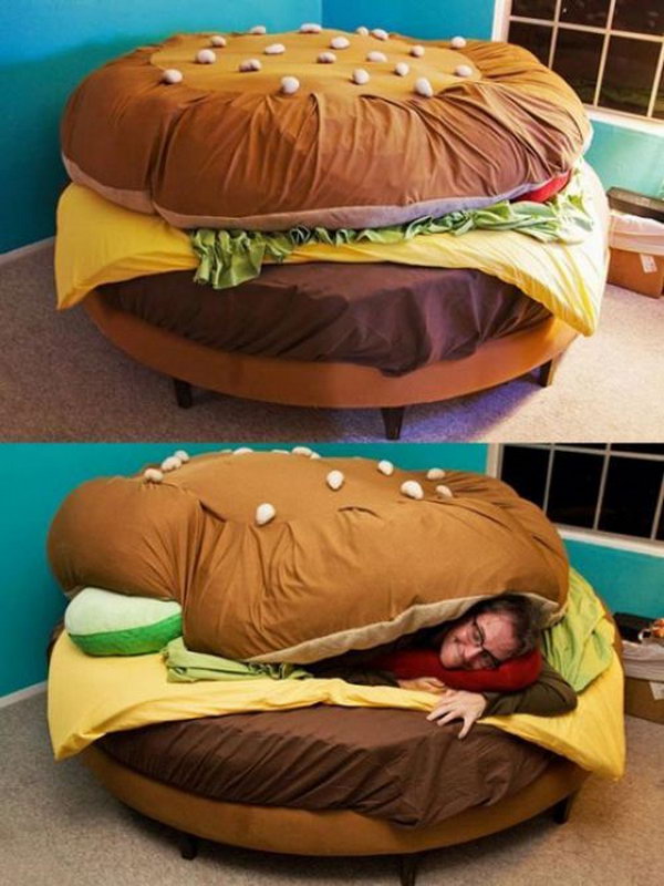 Cheeseburger Pillow Bed . 