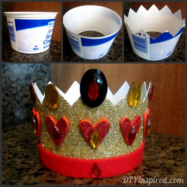 DIY Queen of Heart Costume Made ou of Recycled Plastic Container 