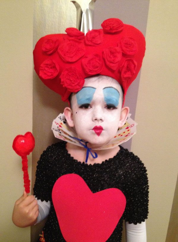 DIY Queen of Hearts Headpiece  