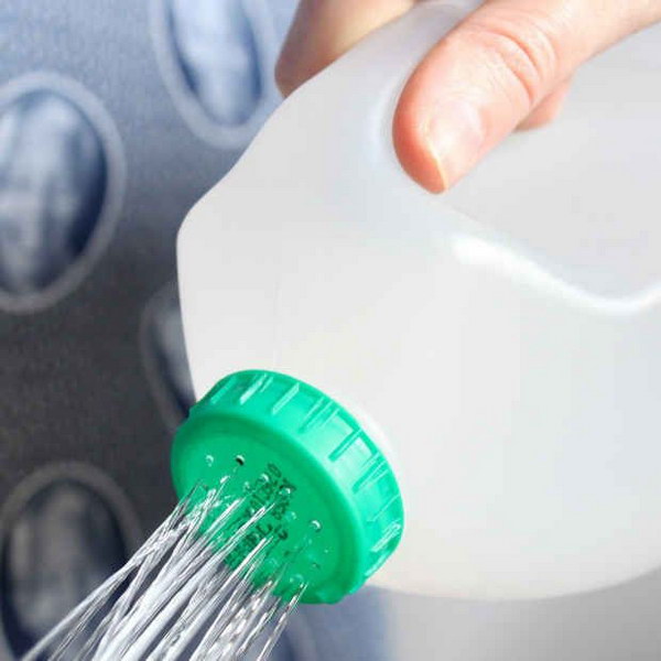 Make a Watering Can out of a Gallon Jug 
