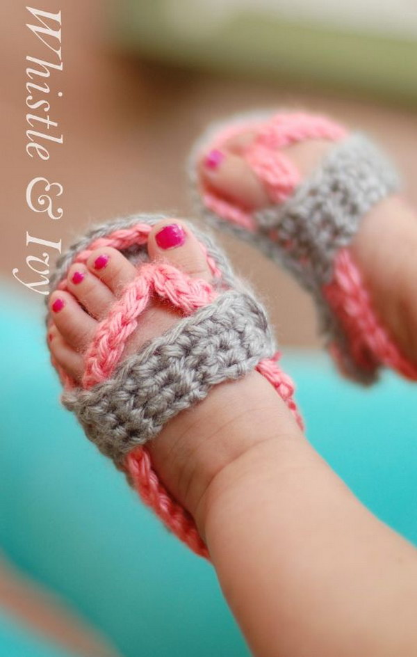 Crochet Baby Strap Flip Flops. 