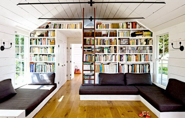 Living Room Layout: Emphasis On Visual Balance. 