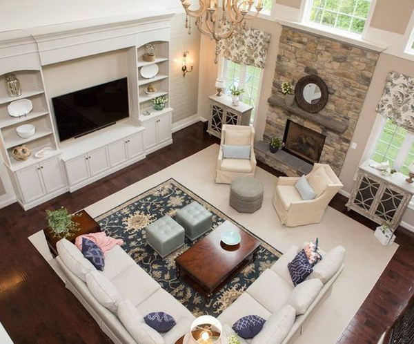 Living Room Layout: Emphasis On Visual Balance. 