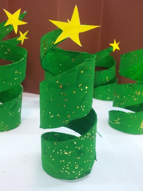 Paper Roll Christmas Tree. 