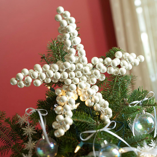 DIY Pearl Star Christmas Tree Topper. 