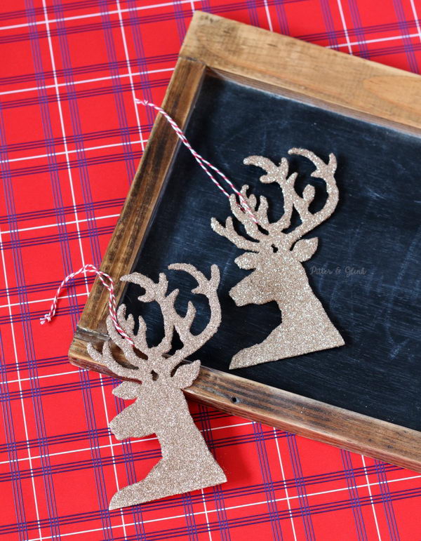 DIY Glitter Reindeer Ornaments. 