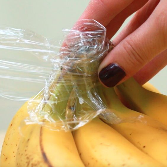 Make Your Bananas Ripen More Slowly With This Plastic Wrap Trick. 