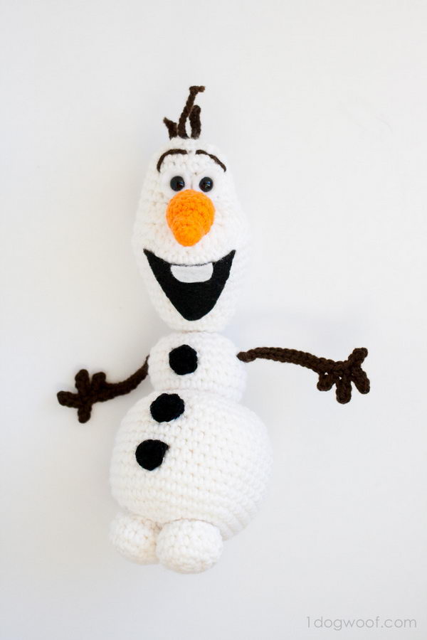 Olaf From Frozen Free Crochet Amigurumi Pattern. 