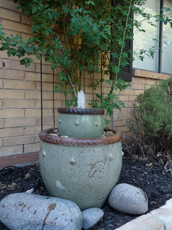 DIY Planting Pots Fountain. 