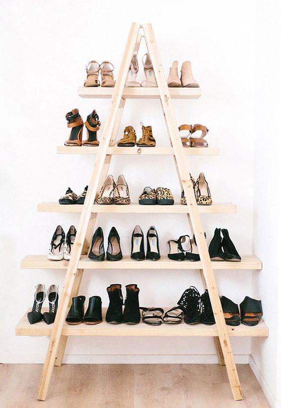 DIY ladder shoe-rack. 