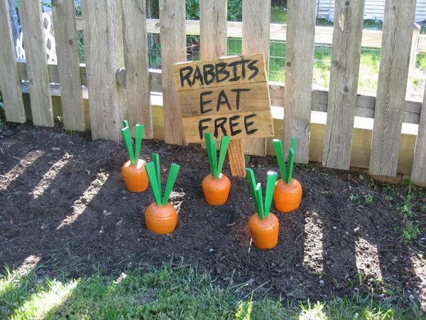 DIY Wooden Yard Carrots. 